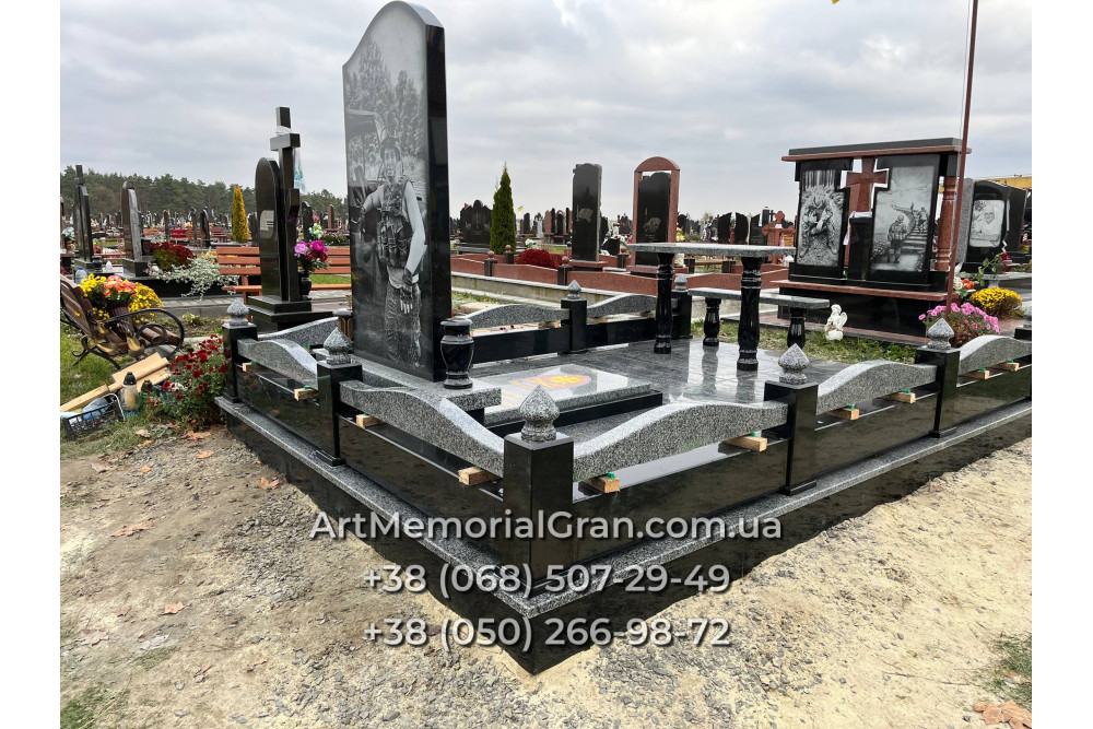 Пам'ятник військовому 00887